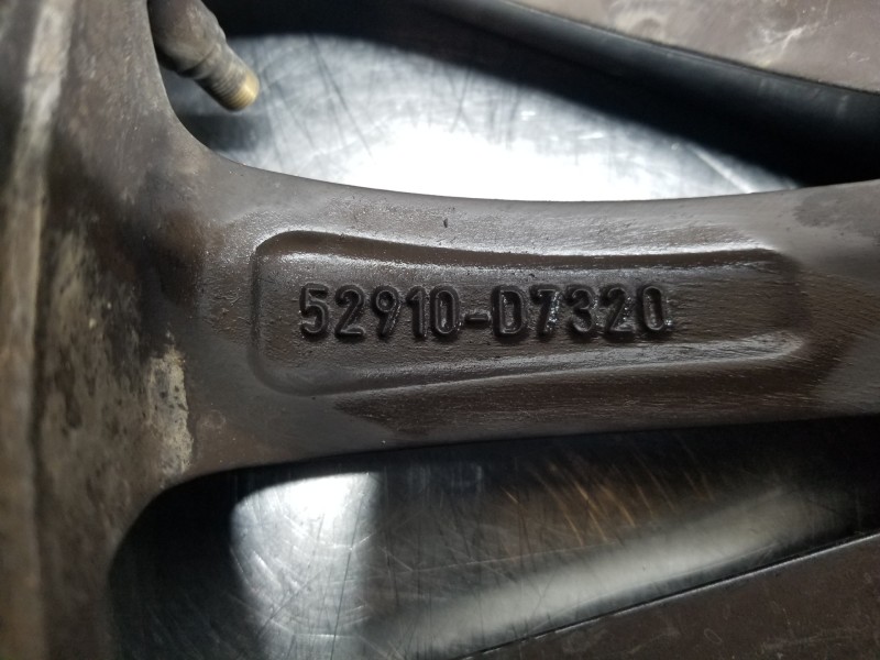 Recambio de llanta para hyundai tucson klass referencia OEM IAM 52910D7320  