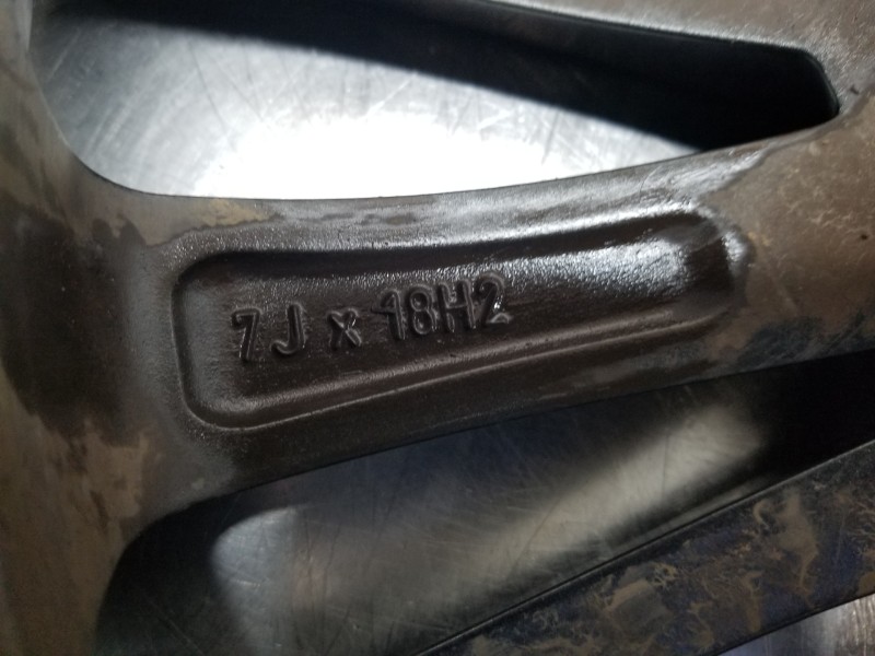 Recambio de llanta para hyundai tucson klass referencia OEM IAM 52910D7320  