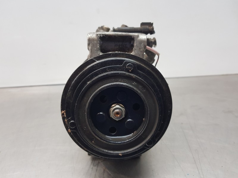 Recambio de compresor aire acondicionado para mercedes clase c (w205) lim. bluetec referencia OEM IAM A0008304400  