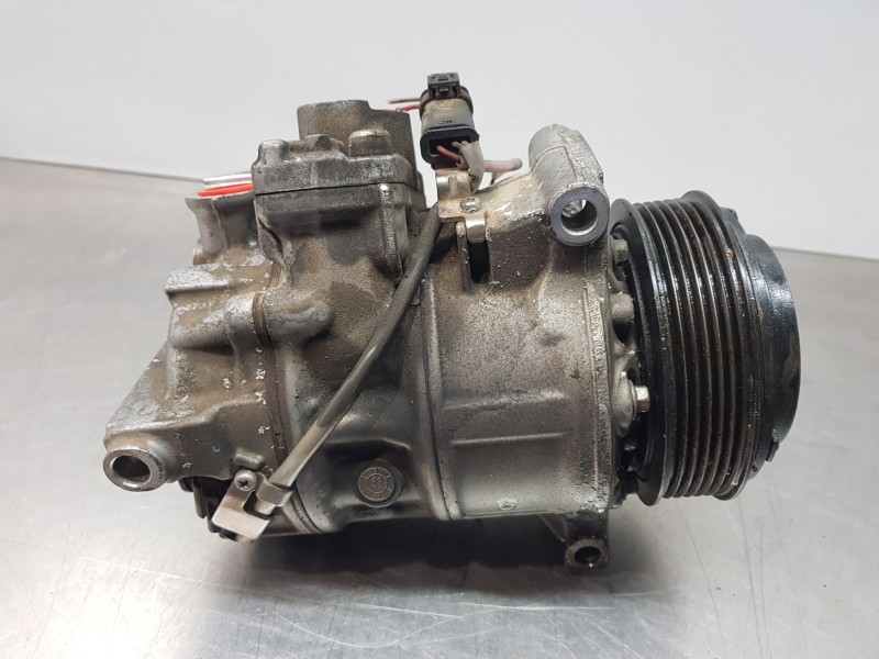 Recambio de compresor aire acondicionado para mercedes clase c (w205) lim. bluetec referencia OEM IAM A0008304400  