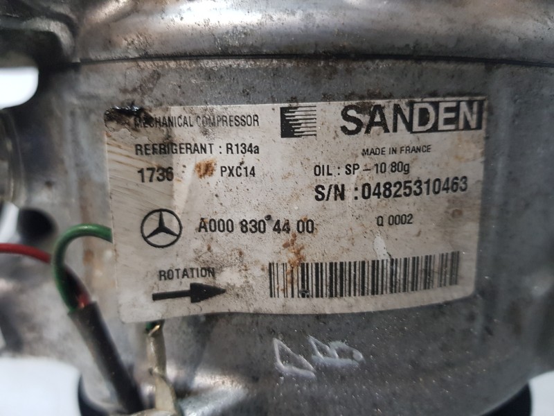 Recambio de compresor aire acondicionado para mercedes clase c (w205) lim. bluetec referencia OEM IAM A0008304400  