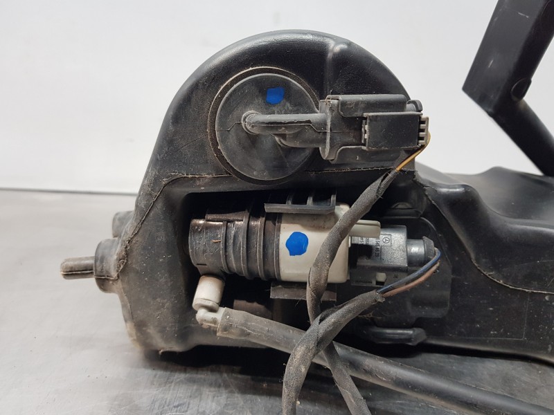 Recambio de deposito limpia para mercedes clase c (w205) lim. bluetec referencia OEM IAM A2058600860 A20586920 