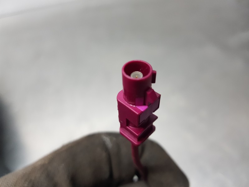 Recambio de retrovisor izquierdo para mercedes clase c (w205) lim. bluetec referencia OEM IAM 2058100300  