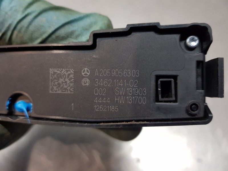 Recambio de modulo electronico para mercedes clase c (w205) lim. bluetec referencia OEM IAM A2059056303  