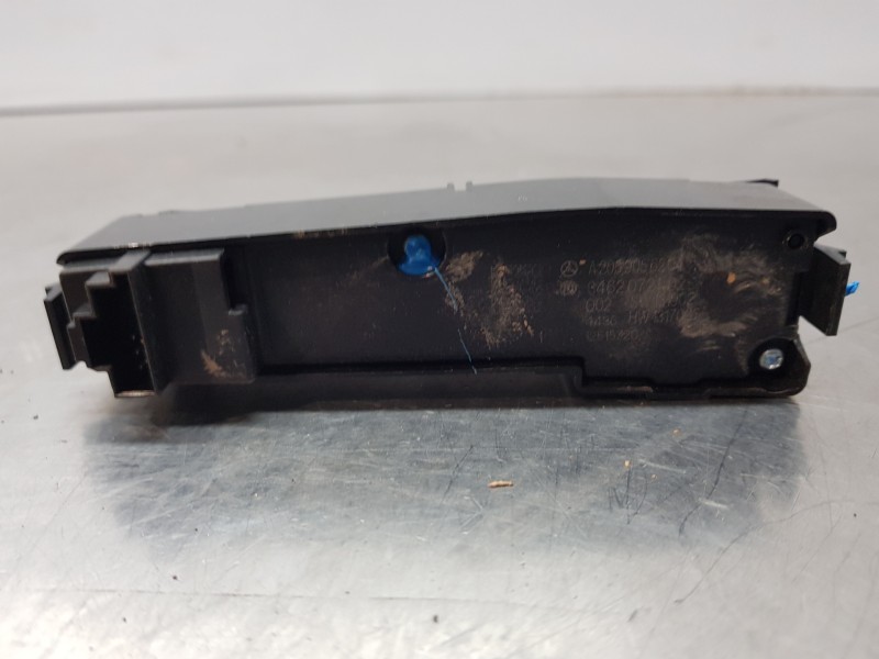 Recambio de modulo electronico para mercedes clase c (w205) lim. bluetec referencia OEM IAM A2059056204  