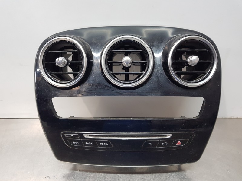 Recambio de rejilla aireadora para mercedes clase c (w205) lim. bluetec referencia OEM IAM A2056805707  