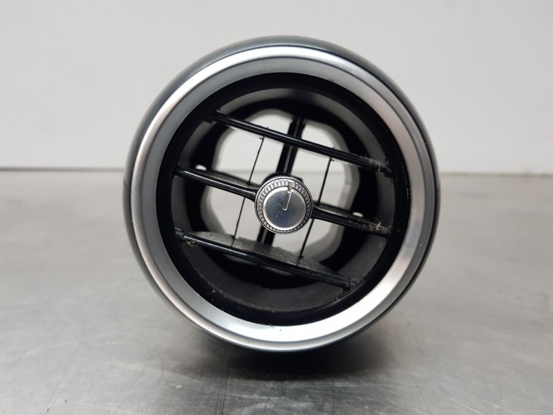 Recambio de rejilla aireadora para mercedes clase c (w205) lim. bluetec referencia OEM IAM A2058301154  