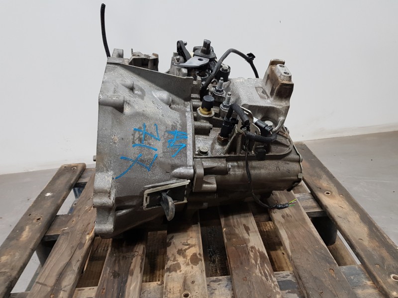 Recambio de caja cambios para peugeot 3008 allure referencia OEM IAM 20MB48  