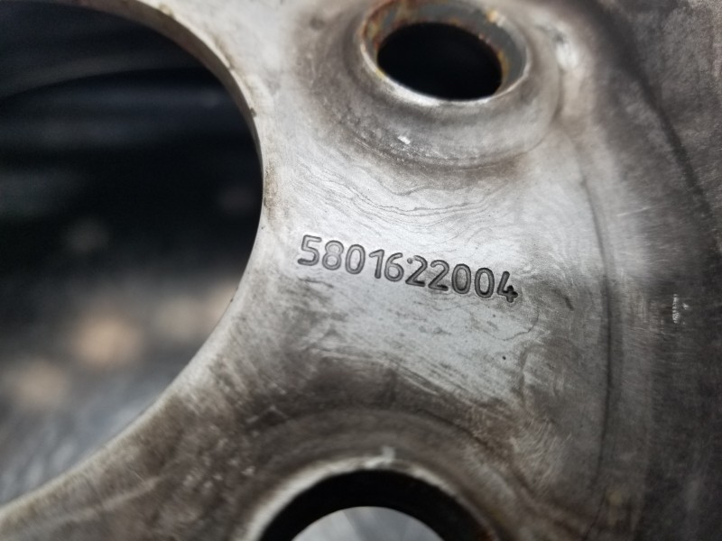 Recambio de llanta para iveco daily caja cerrada h2 referencia OEM IAM 5801622004  