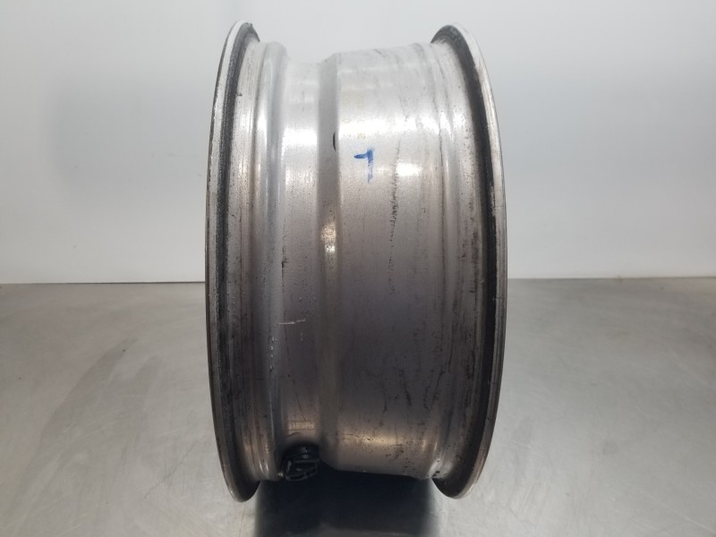 Recambio de llanta para mercedes clase c (w205) lim. bluetec referencia OEM IAM A2054010200  