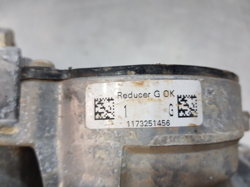 Recambio de cremallera direccion para mercedes clase a (w176) design referencia OEM IAM A2464604701  