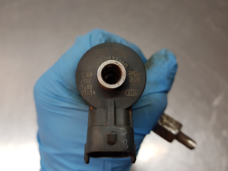 Recambio de inyector para citroen c-elysée shine referencia OEM IAM 0445110340  