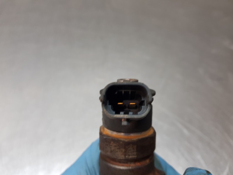 Recambio de inyector para citroen c-elysée shine referencia OEM IAM 0445110340  