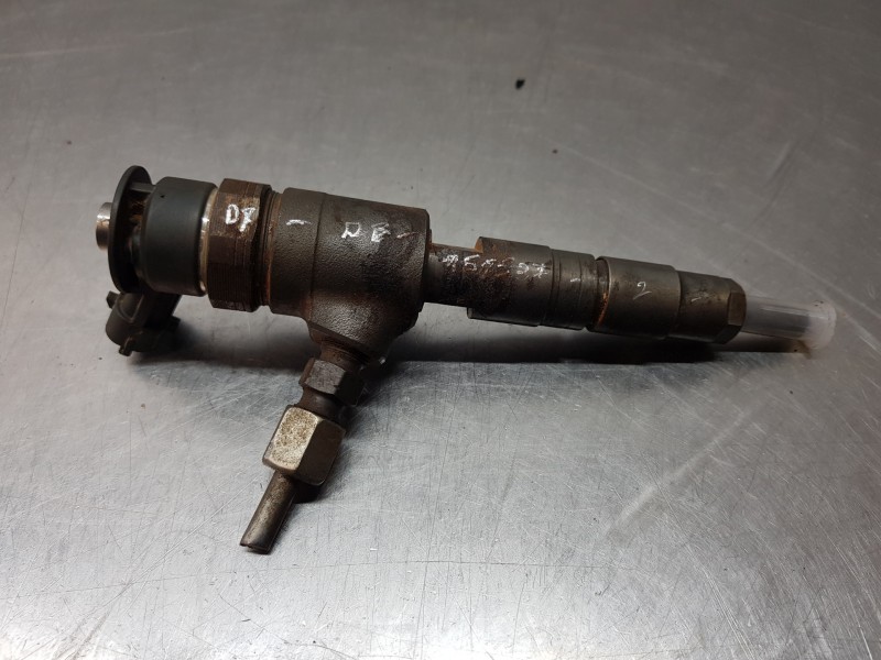 Recambio de inyector para citroen c-elysée shine referencia OEM IAM 0445110340  