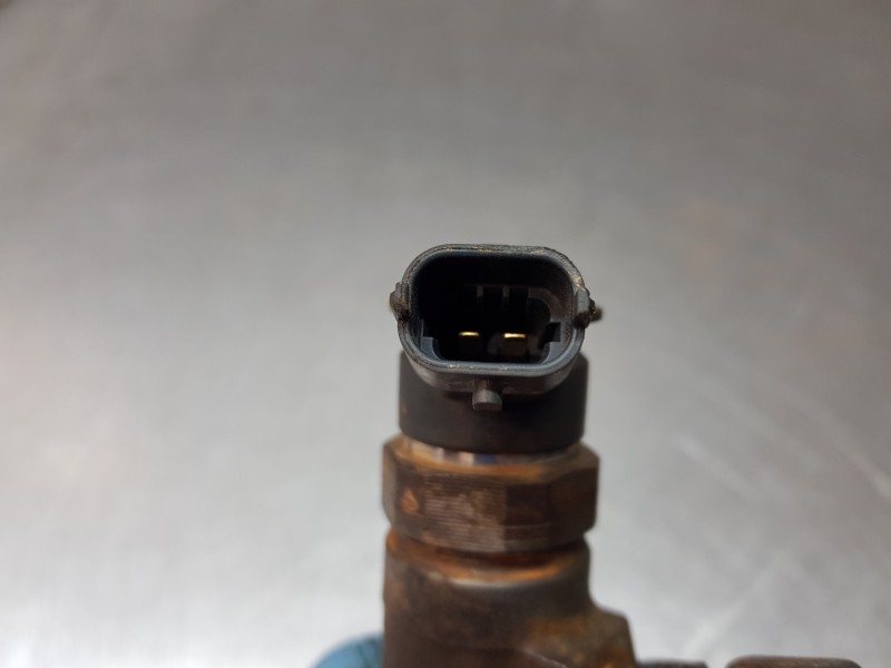 Recambio de inyector para citroen c-elysée shine referencia OEM IAM 0445110340  