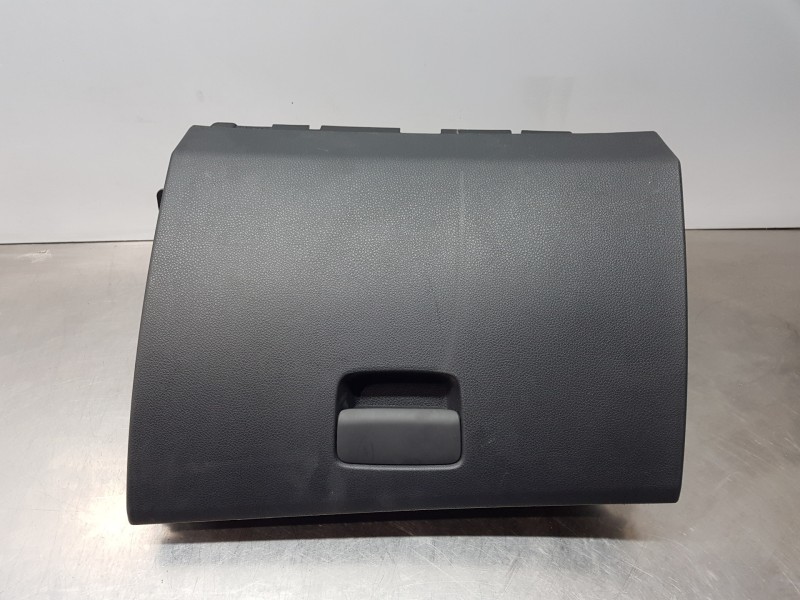 Recambio de guantera para mercedes clase a (w176) design referencia OEM IAM A1766800091  