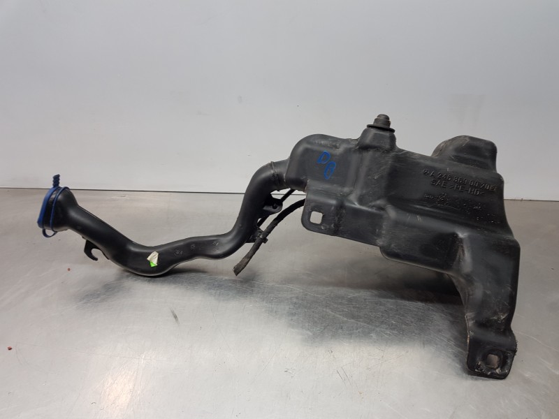 Recambio de deposito limpia para mercedes clase a (w176) design referencia OEM IAM A2468690020  