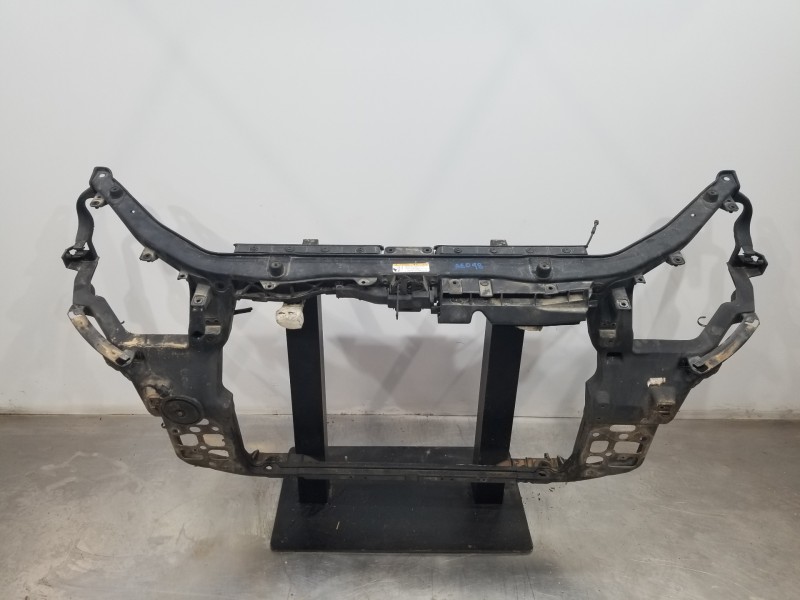 Recambio de panel frontal para hyundai santa fe (bm) style referencia OEM IAM 641012B000  