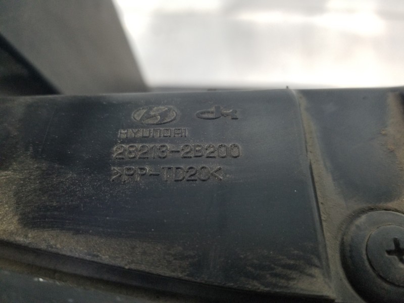 Recambio de panel frontal para hyundai santa fe (bm) style referencia OEM IAM 641012B000  