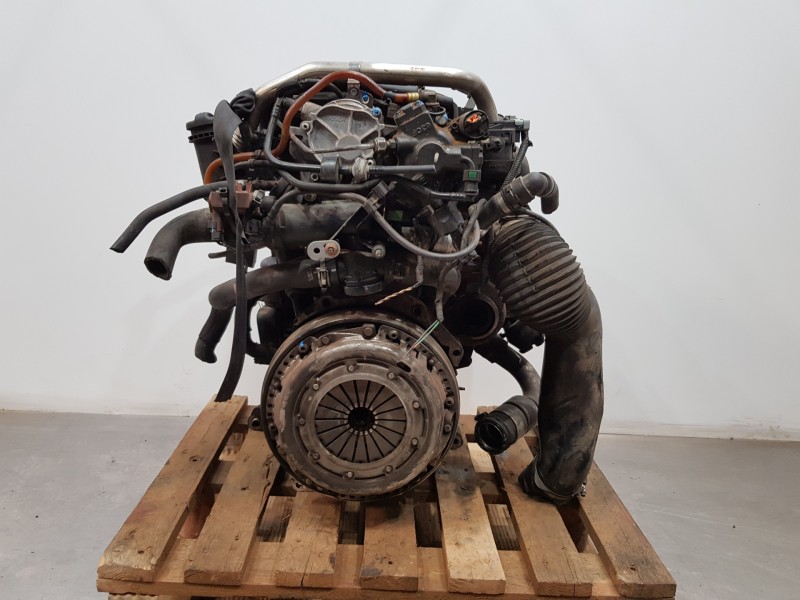 Recambio de motor completo para volvo s40 berlina summum referencia OEM IAM D4204T  