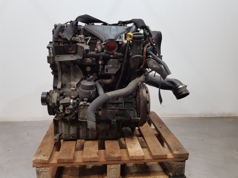 Recambio de motor completo para volvo s40 berlina summum referencia OEM IAM D4204T  