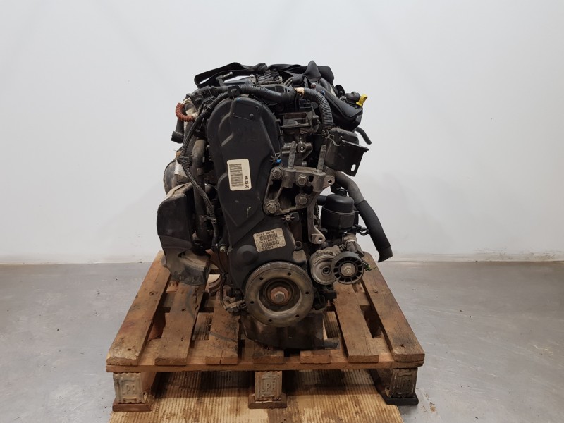 Recambio de motor completo para volvo s40 berlina summum referencia OEM IAM D4204T  