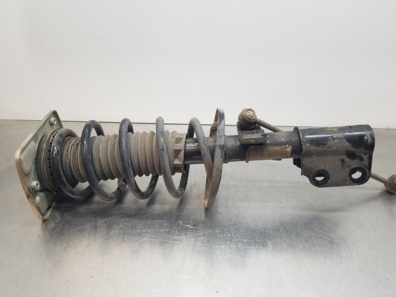 Recambio de amortiguador delantero derecho para citroen spacetourer autobus referencia OEM IAM 9821596680  