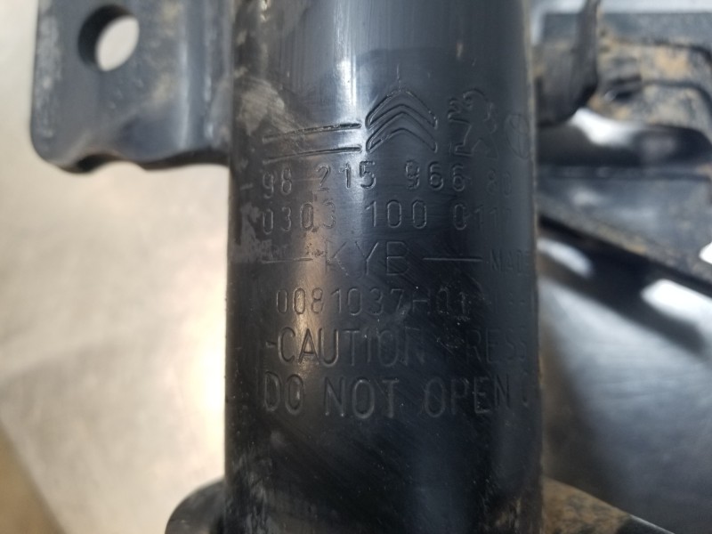 Recambio de amortiguador delantero izquierdo para citroen spacetourer autobus referencia OEM IAM 9821596680  