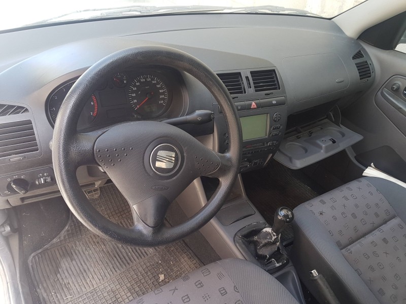 seat ibiza (6k1) del año 2000