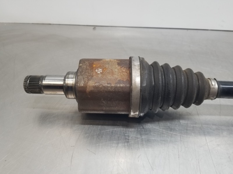 Recambio de transmision delantera izquierda para volkswagen polo life referencia OEM IAM 2Q0407271BL  