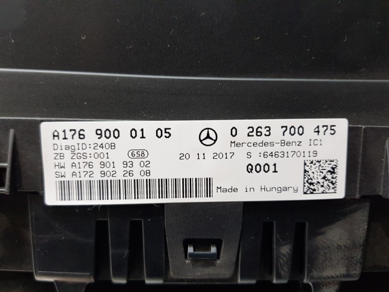 Recambio de cuadro instrumentos para mercedes clase a (w176) design referencia OEM IAM A1769000105 0263700475 
