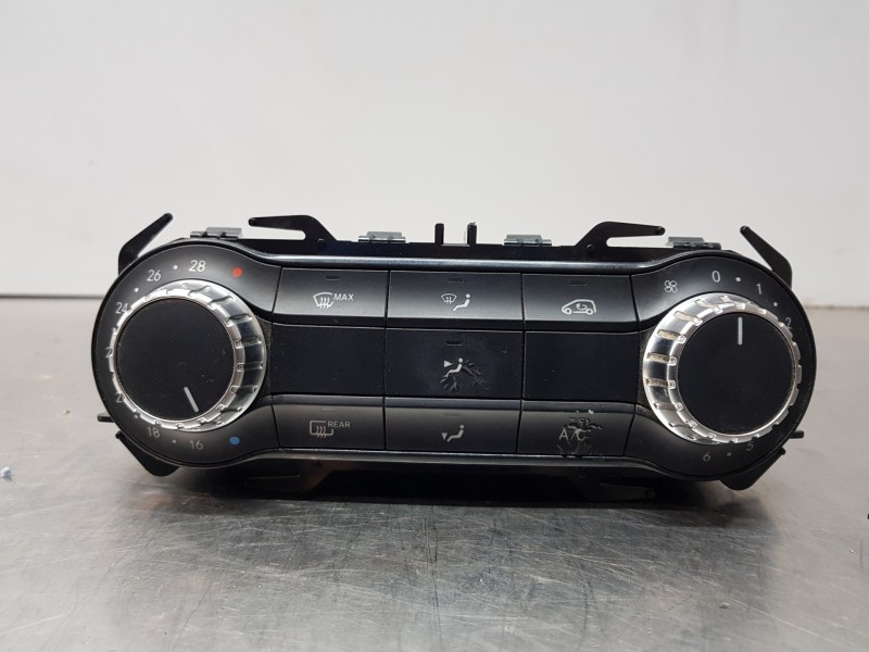 Recambio de mando climatizador para mercedes clase a (w176) design referencia OEM IAM A2469003616  