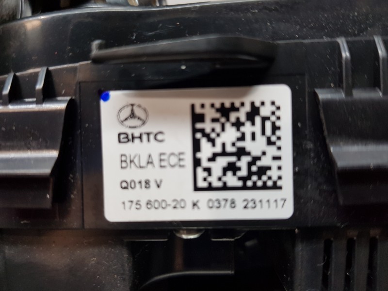 Recambio de mando climatizador para mercedes clase a (w176) design referencia OEM IAM A2469003616  