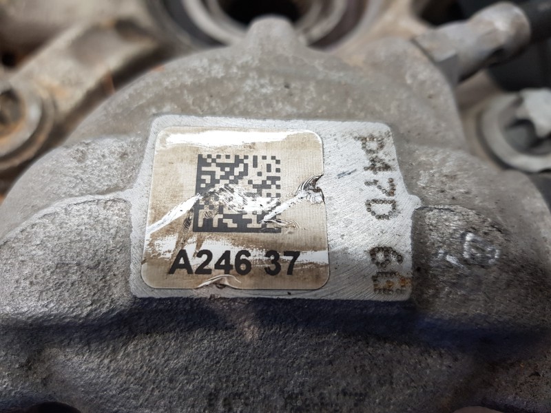 Recambio de mangueta delantera izquierda para mercedes clase a (w176) design referencia OEM IAM A2463320100  