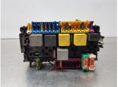 Recambio de caja reles / fusibles para mercedes clase a (w176) design referencia OEM IAM A2469067100  