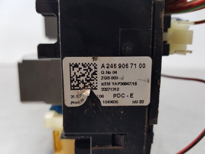 Recambio de caja reles / fusibles para mercedes clase a (w176) design referencia OEM IAM A2469067100  