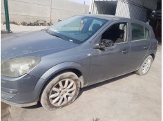 opel astra h berlina del año 2004 2