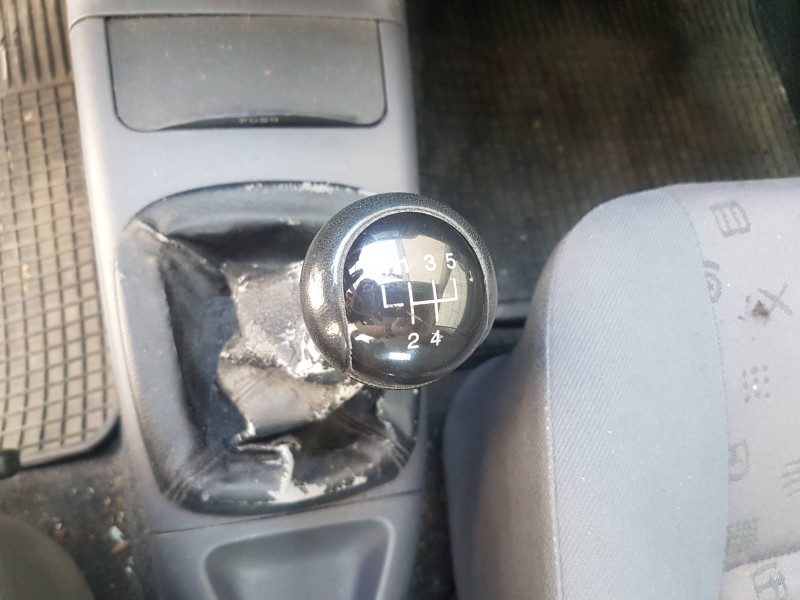 seat ibiza (6k1) del año 2000