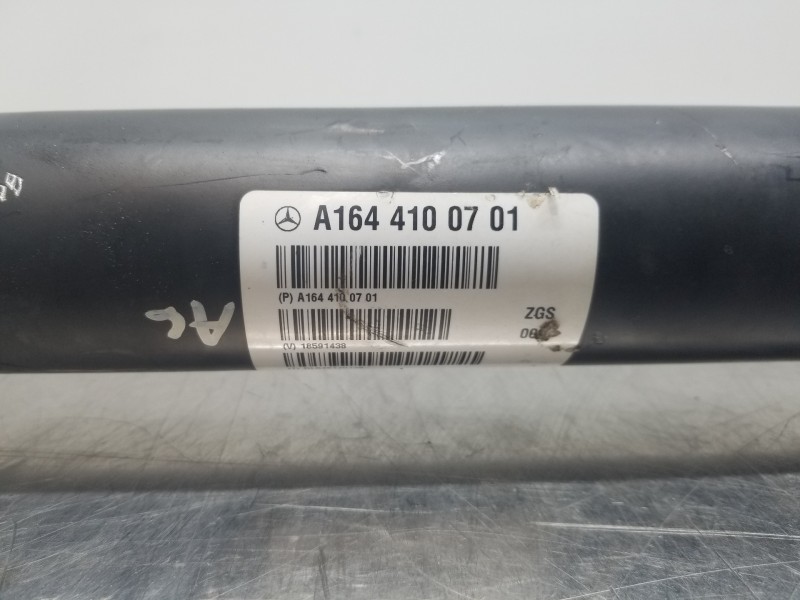 Recambio de transmision central delantera para mercedes clase m (w164) 4matic referencia OEM IAM A1644100701  