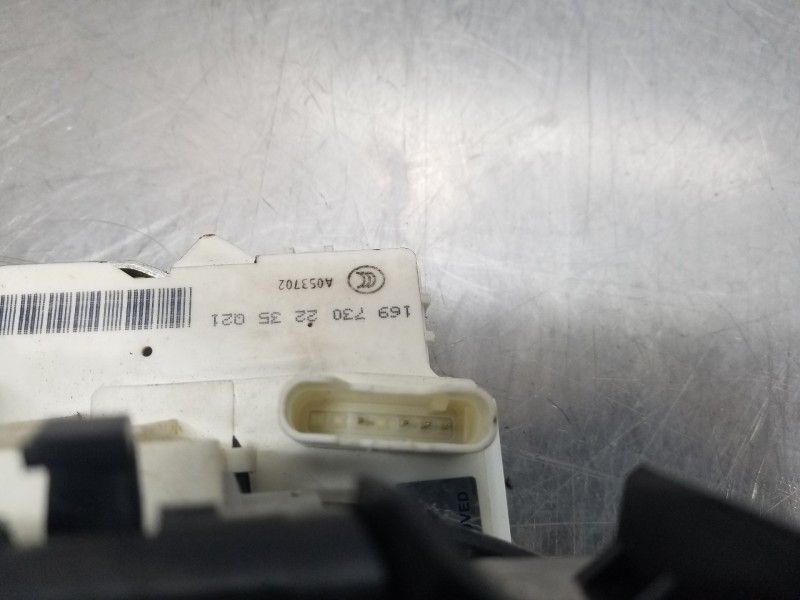 Recambio de cerradura puerta trasera derecha para mercedes clase m (w164) 4matic referencia OEM IAM 1697302235  