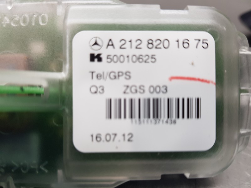 Recambio de antena para mercedes clase m (w166) bluetec referencia OEM IAM 2128201675  