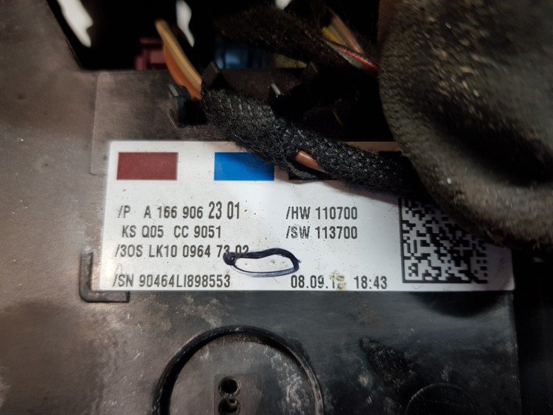 Recambio de luz interior para mercedes clase m (w166) bluetec referencia OEM IAM A1669062301 A1665401633 