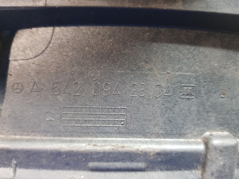 Recambio de filtro aire para mercedes clase m (w166) bluetec referencia OEM IAM A6420942304  