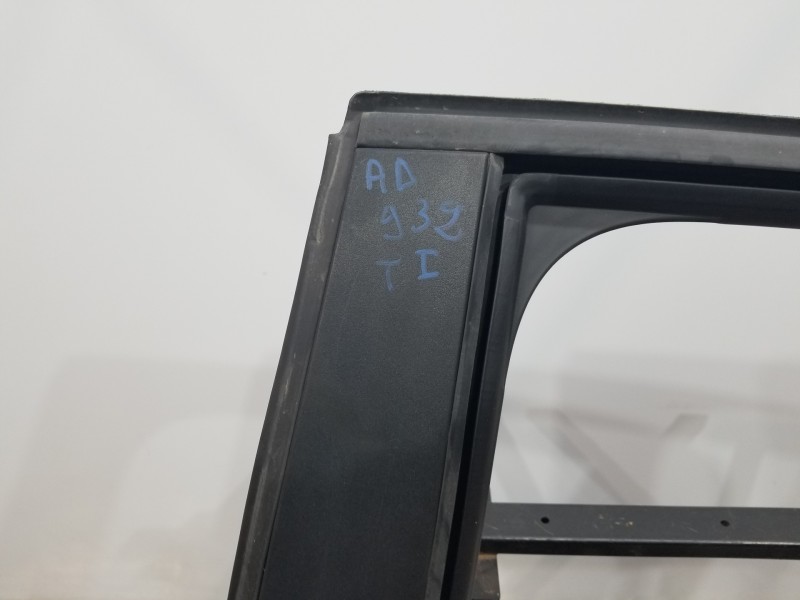 Recambio de puerta trasera izquierda para peugeot 208 (p2) allure referencia OEM IAM 9827577980  