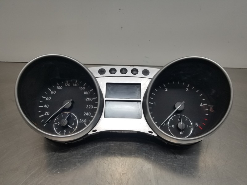 Recambio de cuadro instrumentos para mercedes clase m (w164) 4matic referencia OEM IAM A2519003200 A2C53361675 