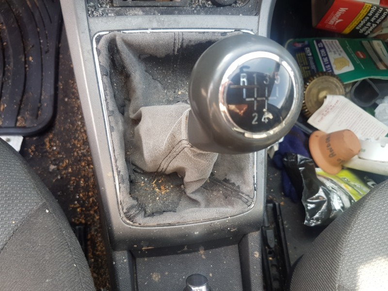 opel astra h berlina del año 2004