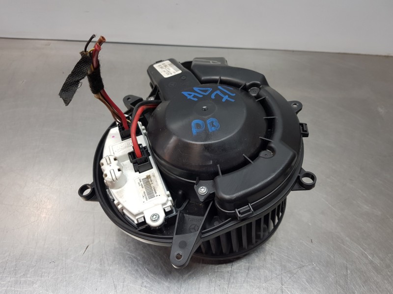 Recambio de motor calefaccion para mercedes clase m (w166) bluetec referencia OEM IAM A1669066100  