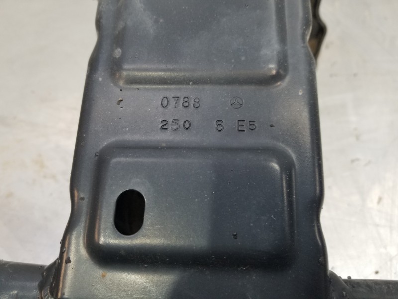 Recambio de refuerzo paragolpes trasero para mercedes clase m (w166) bluetec referencia OEM IAM 1666100014  