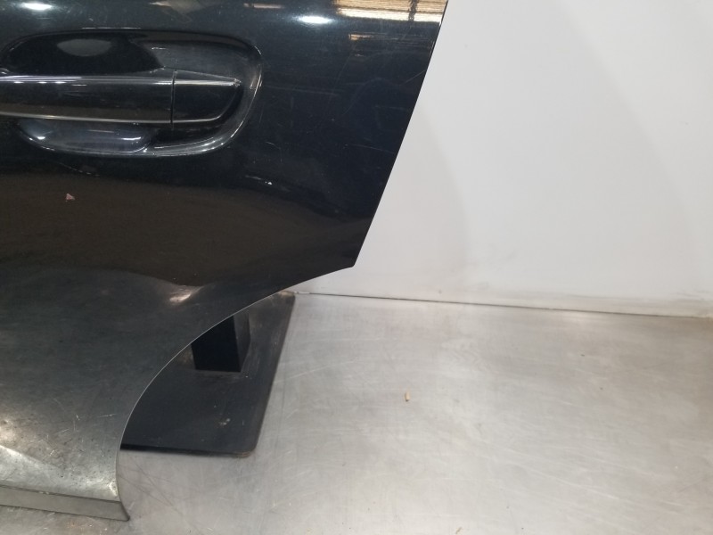 Recambio de puerta trasera izquierda para citroen c4 cactus shine referencia OEM IAM 9821336680  