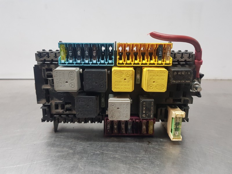 Recambio de caja reles / fusibles para mercedes clase m (w166) bluetec referencia OEM IAM A1669063801  